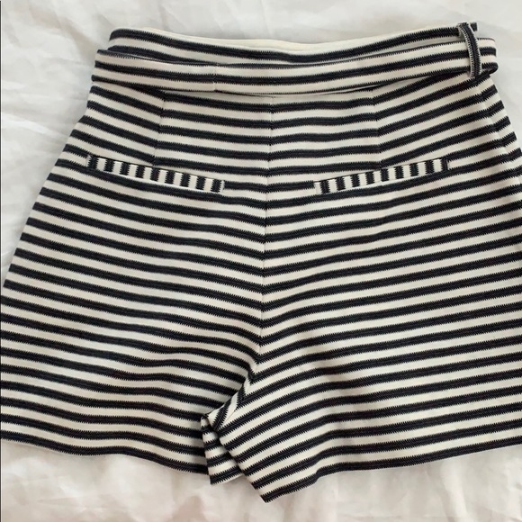 Express Striped Button Front Wrap Skort 2 - Picture 4 of 7
